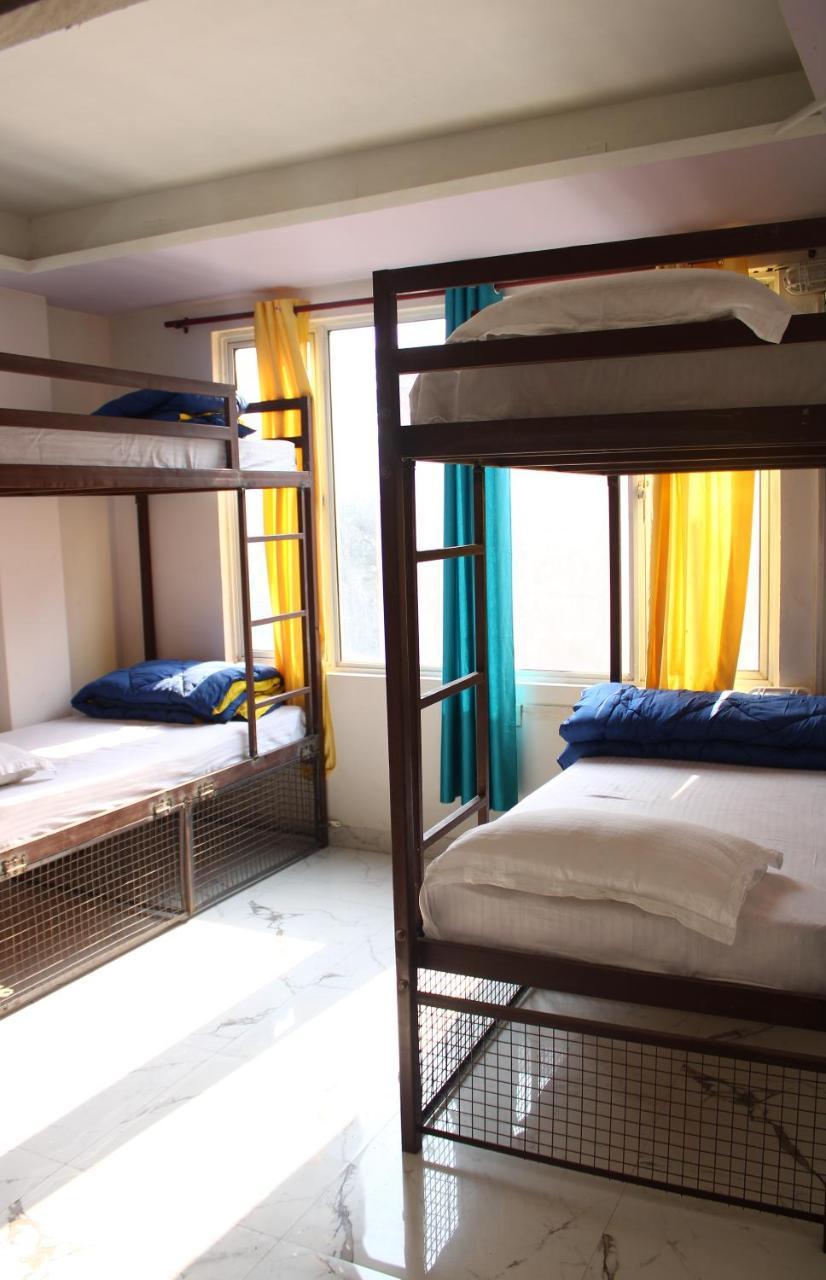 Travellers Paradise Hostel นิวเดลี ภายนอก รูปภาพ