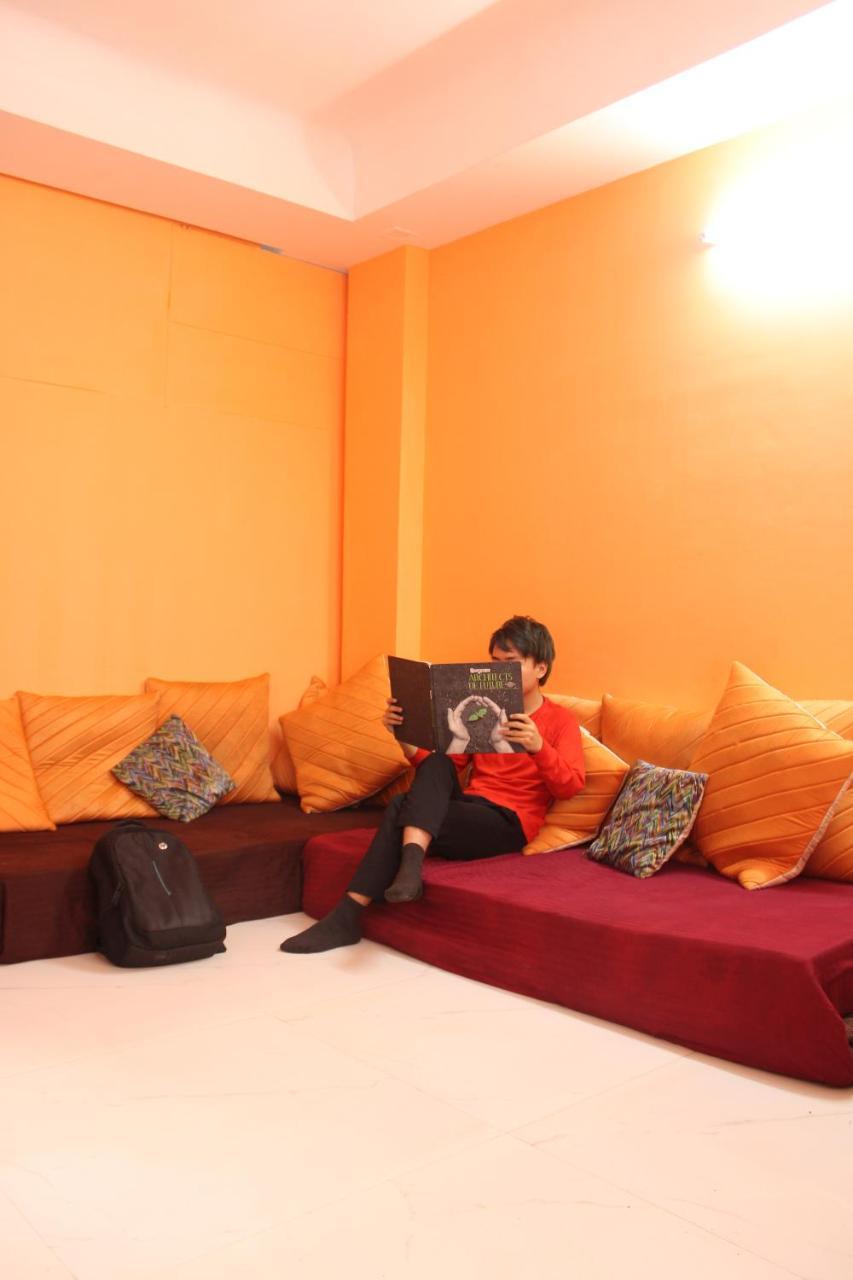 Travellers Paradise Hostel นิวเดลี ภายนอก รูปภาพ